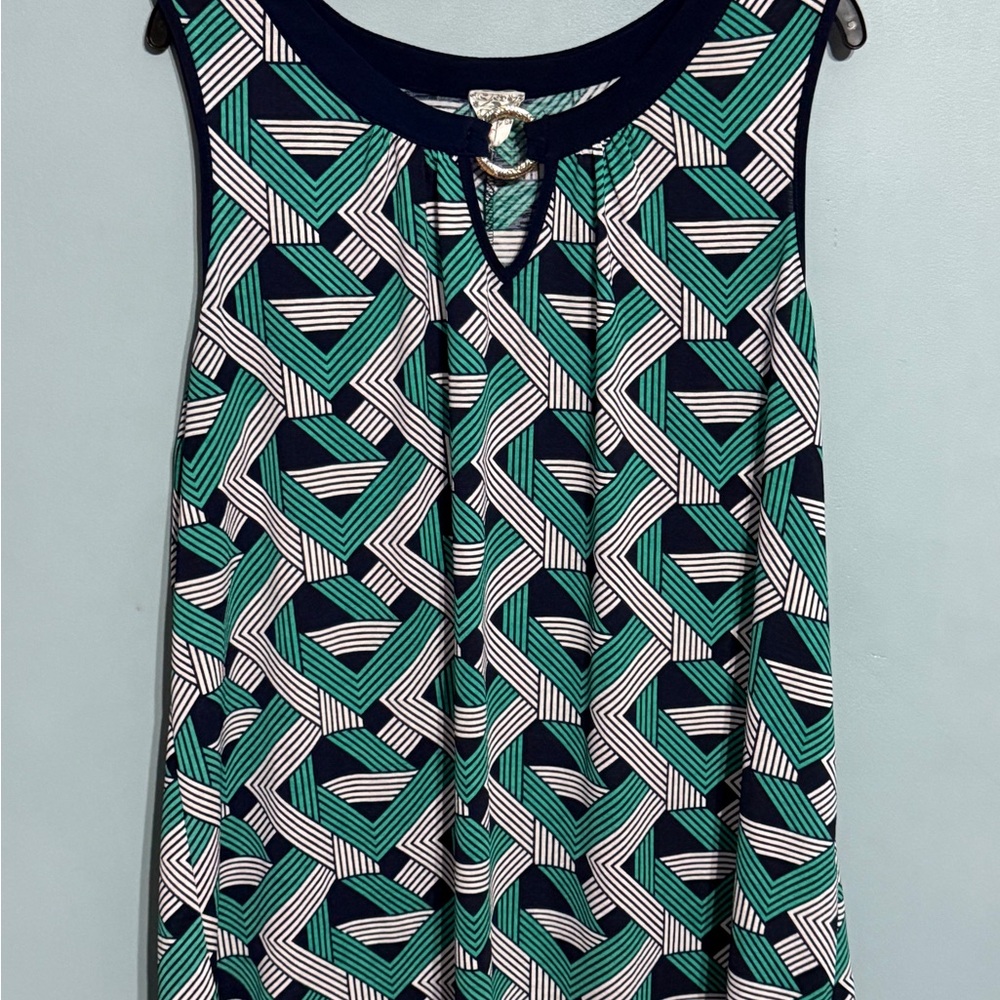 SELLING NAÏF TOP For WOMEN SIZE 1X GEOMETRIC SLEEVELESS CONDITION:USED